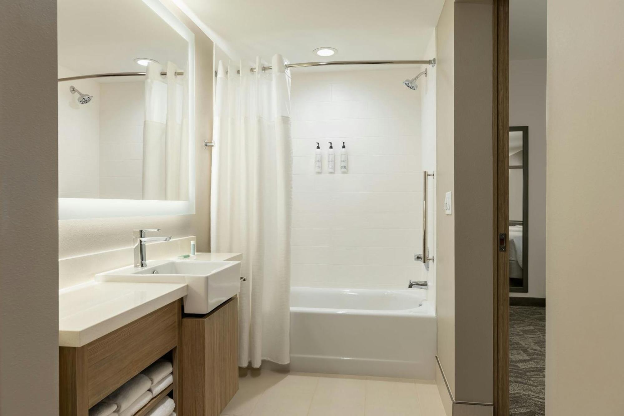 Springhill Suites By Marriott Fargo Eksteriør billede